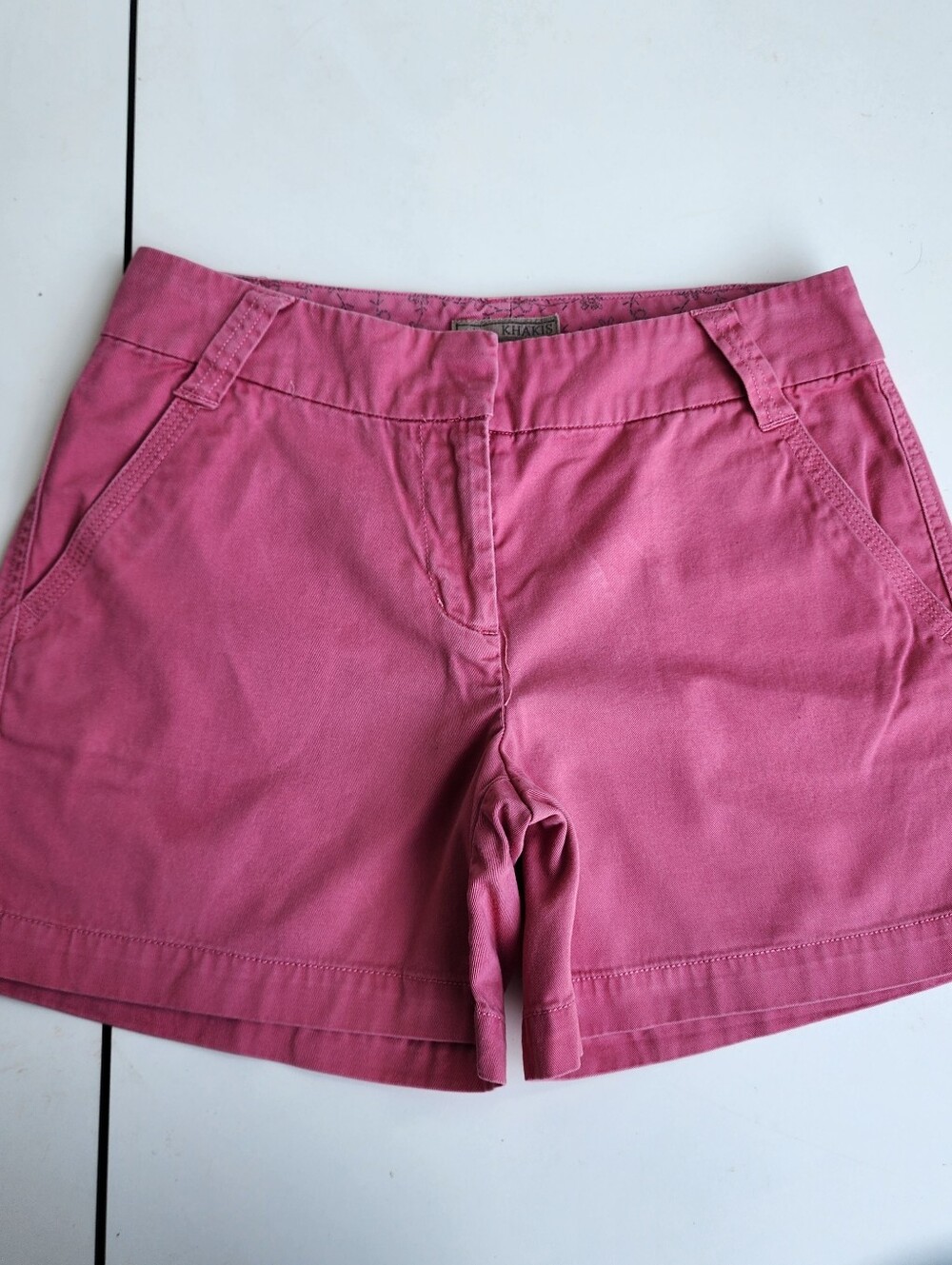 Khakis International Design Womens 100% Cotton Pink Shorts 4.5" Inseam Size 2